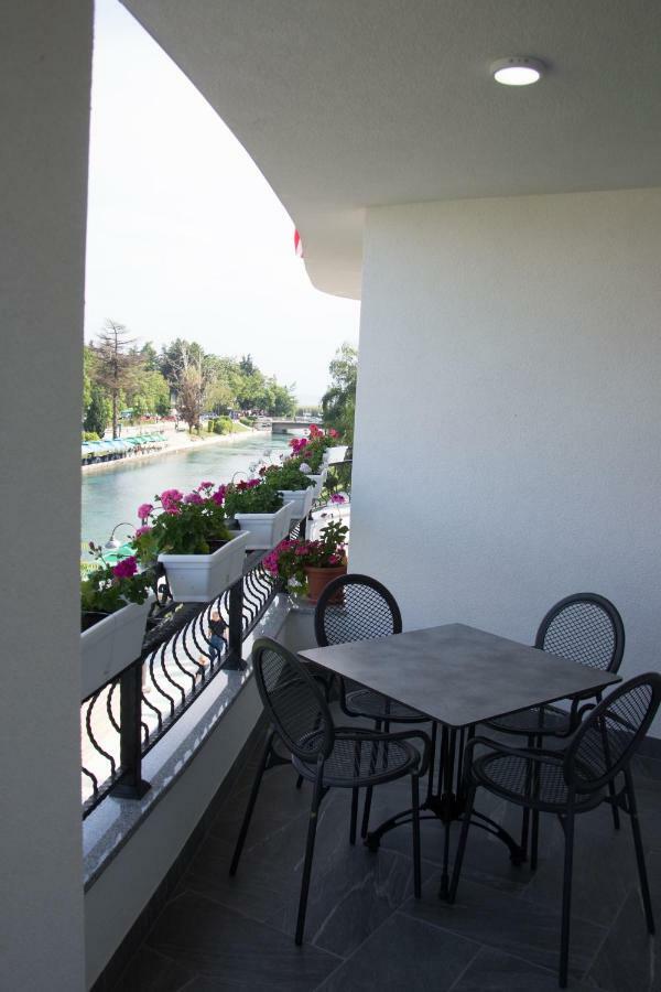 Seasons Hotel Struga Luaran gambar